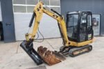 Caterpillar CAT 302.2D (2013) – Mini Pelle 2,1T – 2 468 h – 3 Godets